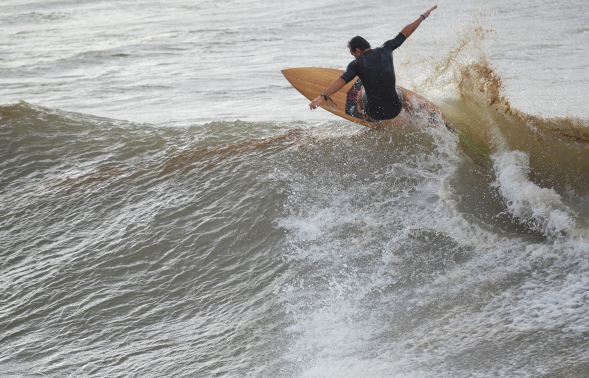 Surfer | Amilton José Sarmento